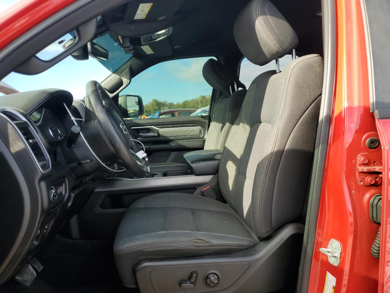 2019 RAM 1500 - Image 7