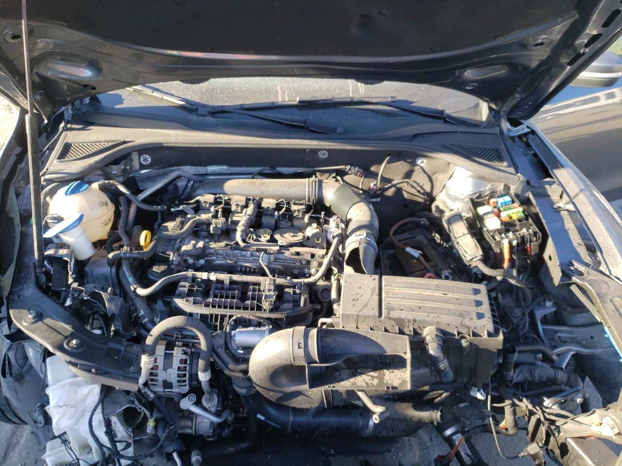2015 Volkswagen Passat - Image 11