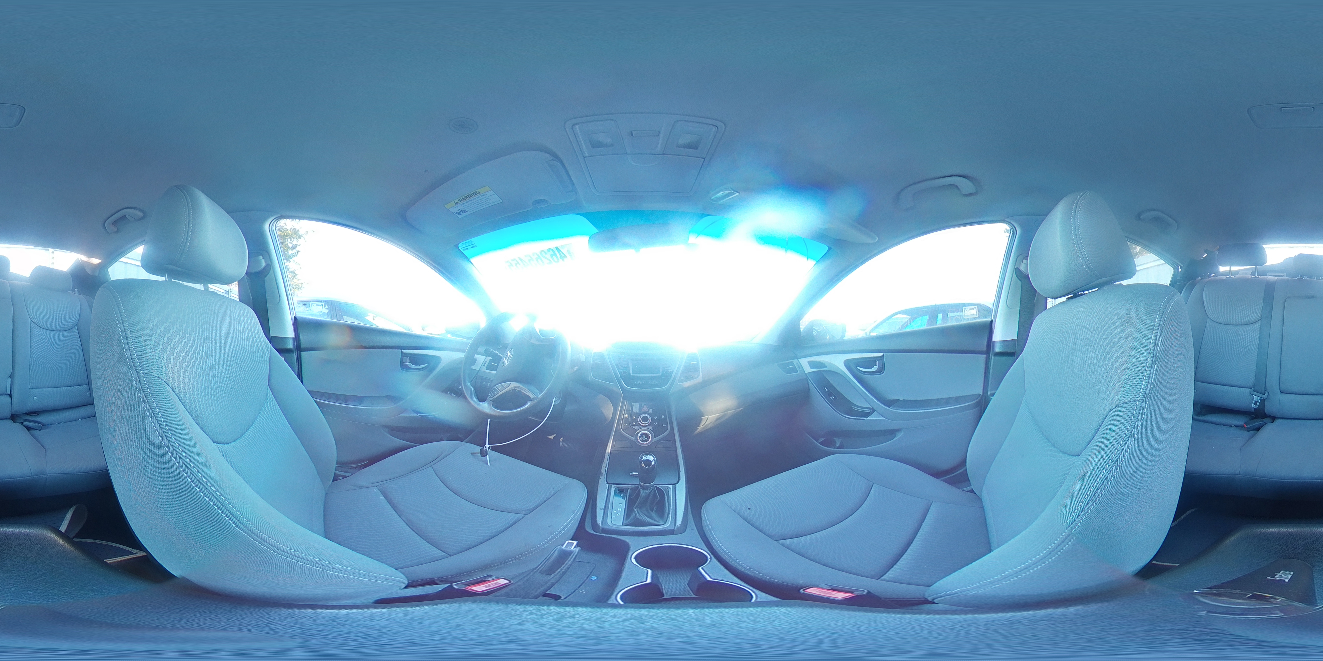 2016 Hyundai Elantra - Image 13