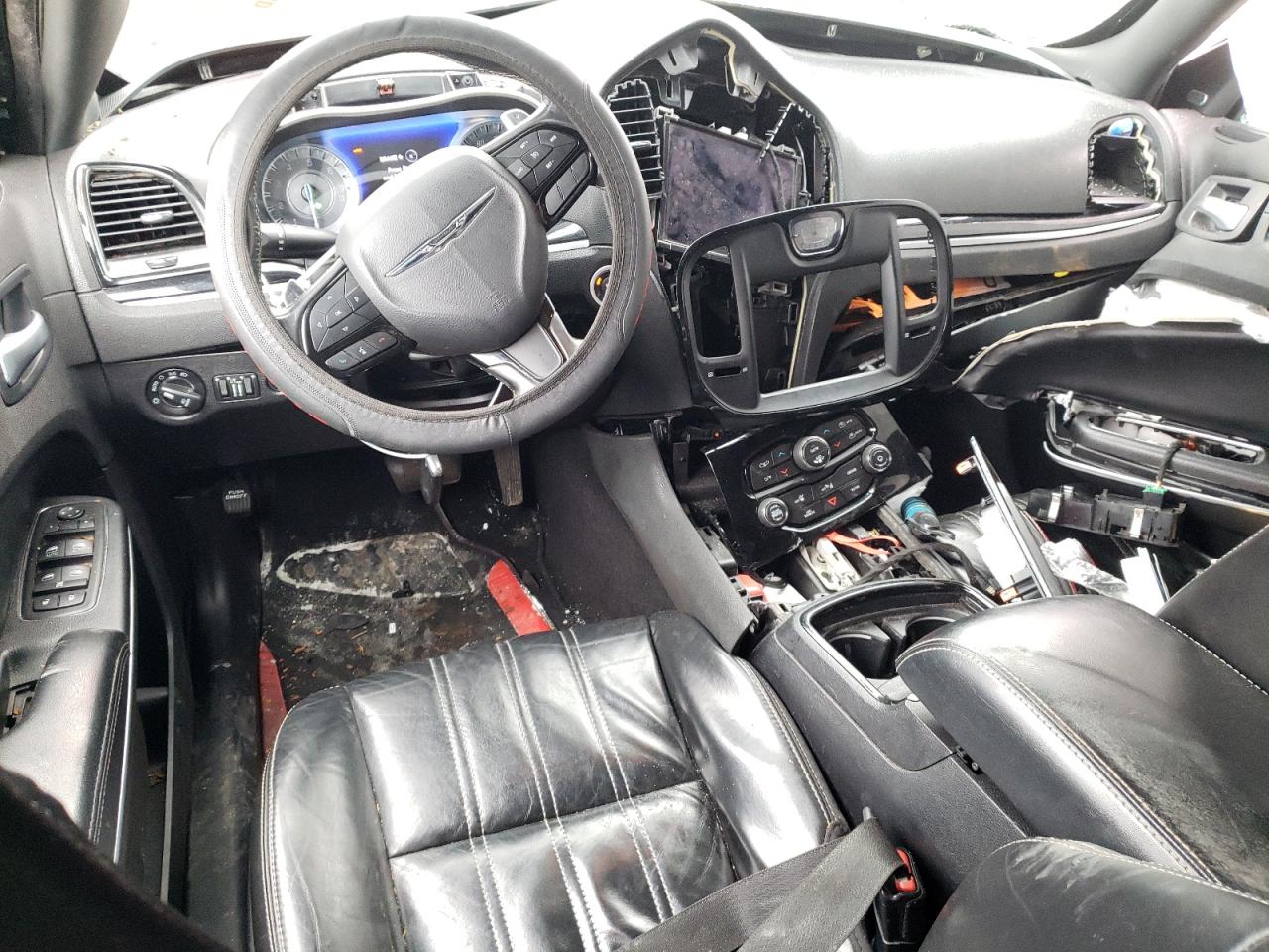 2021 Chrysler 300 - Image 8
