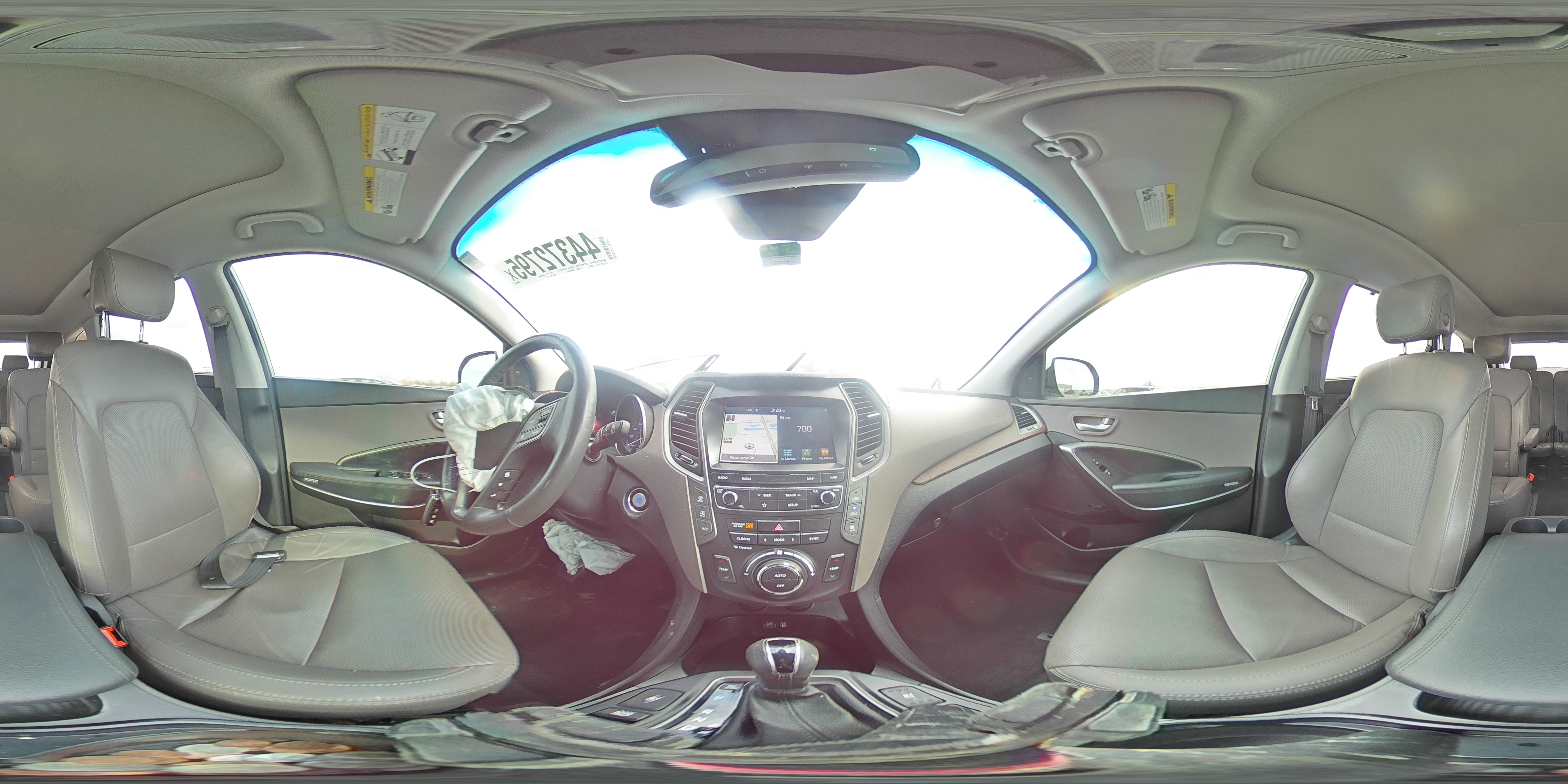 2019 Hyundai Santa Fe - Image 13