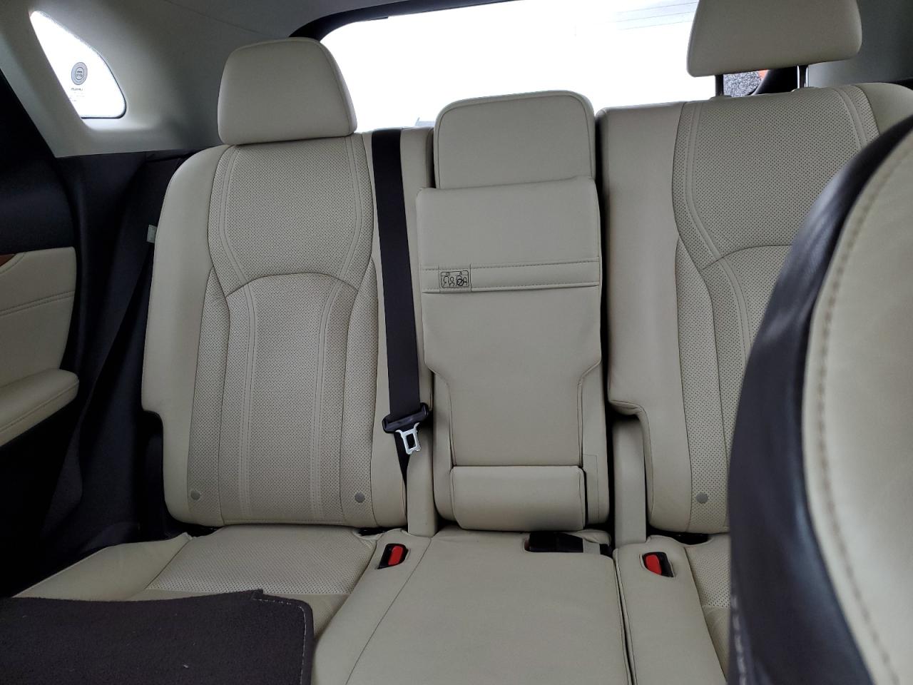 2019 Lexus RX - Image 10