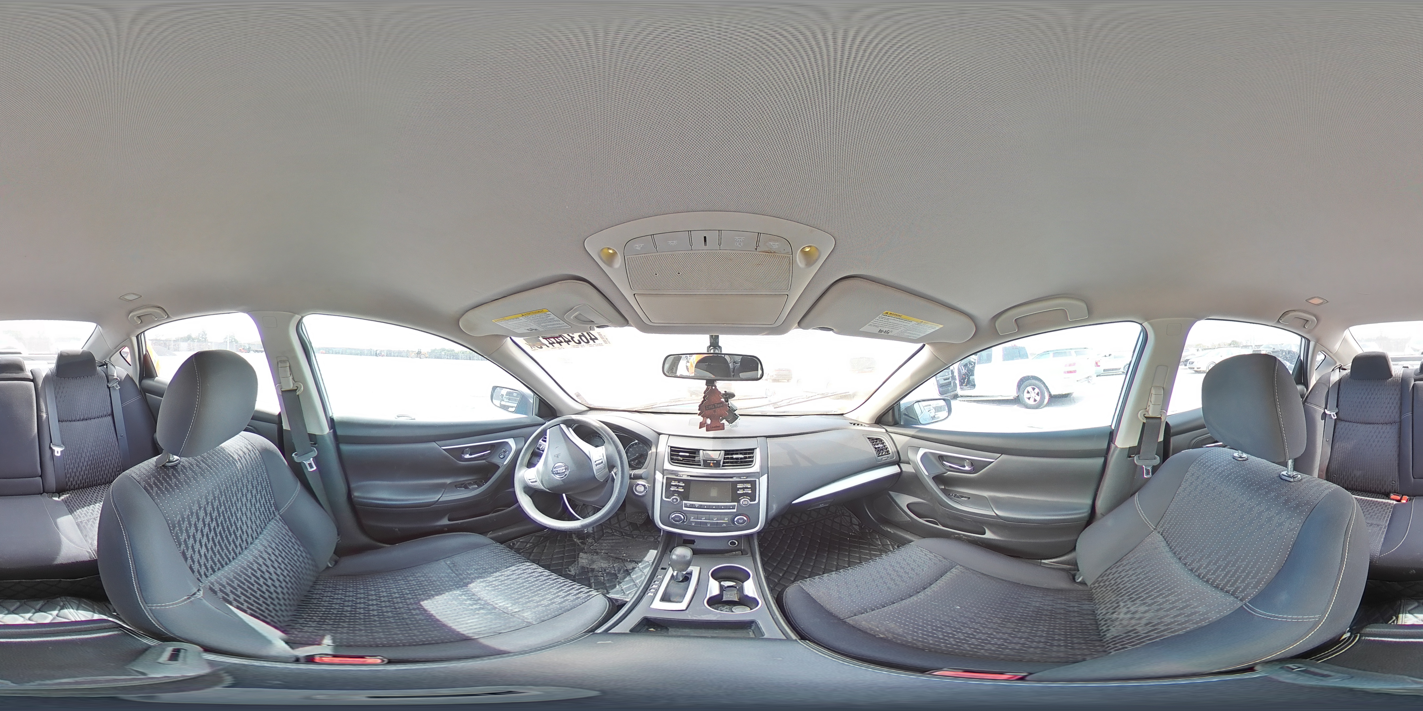 2016 Nissan Altima - Image 13