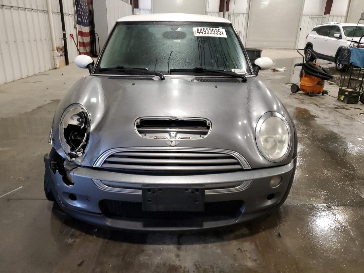 2004 MINI Cooper - Image 5