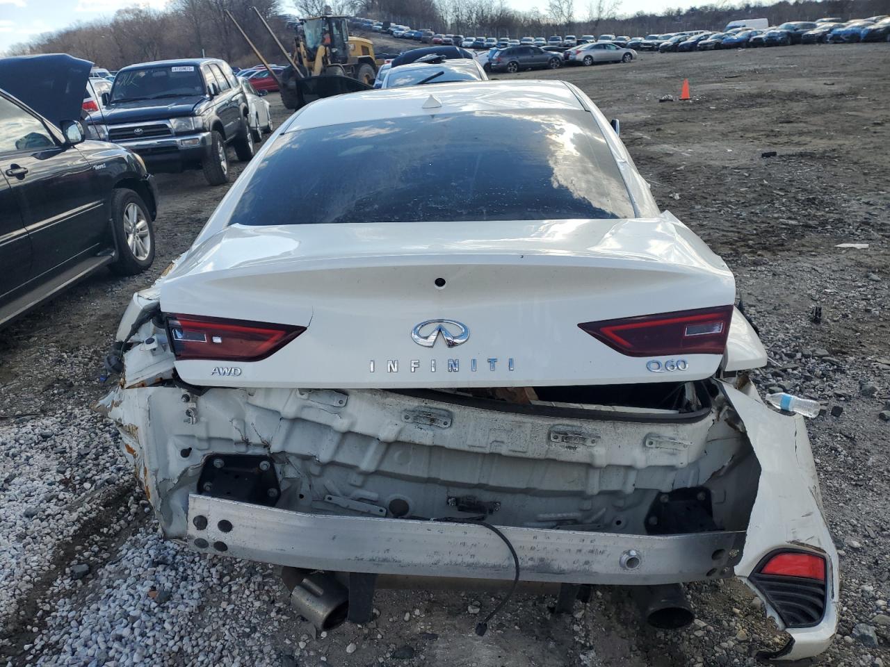 2017 Infiniti Q60 - Image 6