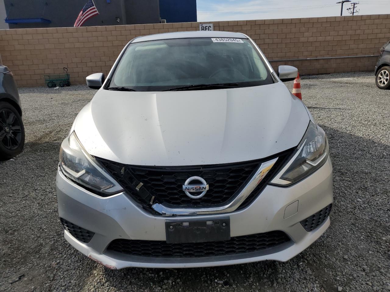 2017 Nissan Sentra - Image 5