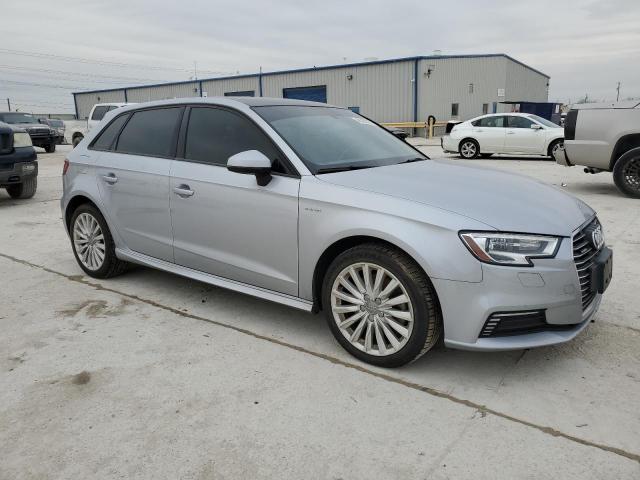  AUDI A3 2017 Srebrny
