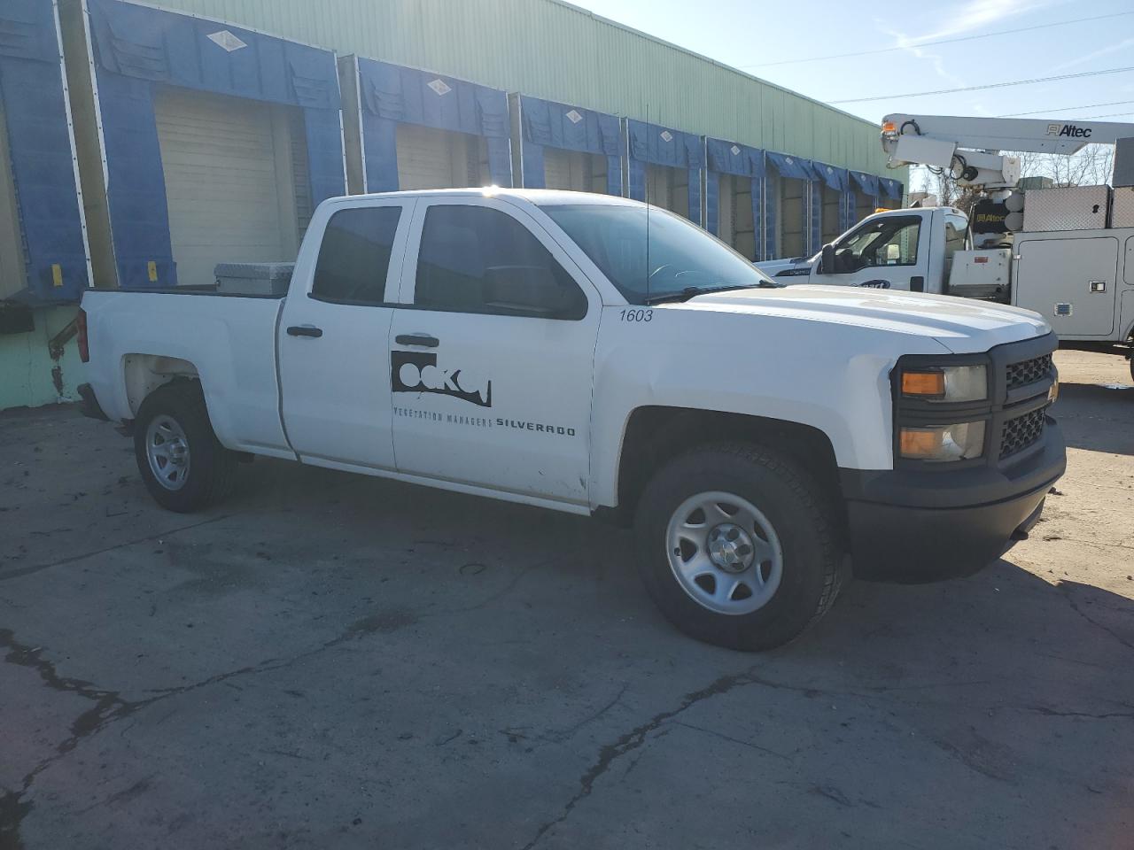2015 Chevrolet Silverado - Image 4