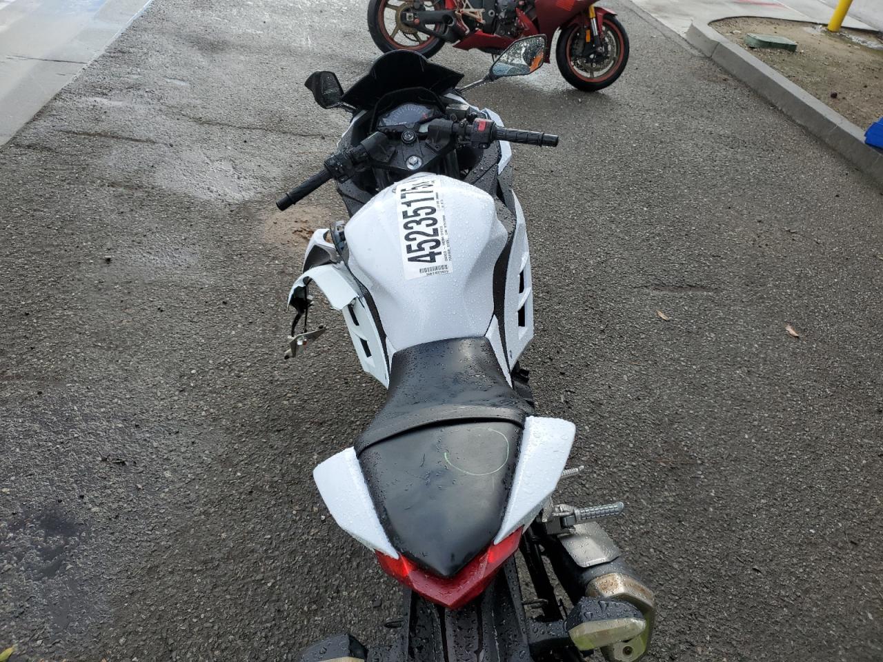 2015 Kawasaki Ex300 B VIN: JKAEX8B15FDA21754 Lot: 45235175