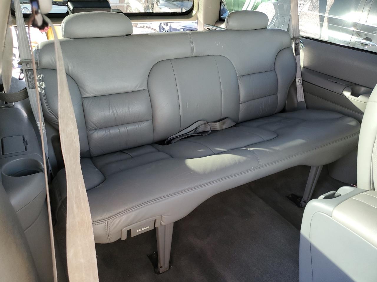 1997 Chevrolet Tahoe - Image 11