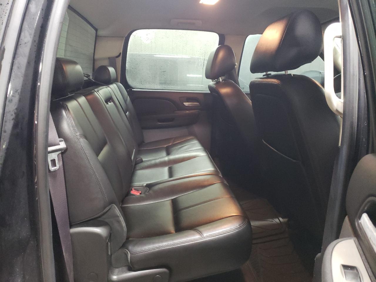 2013 Chevrolet Silverado - Image 10