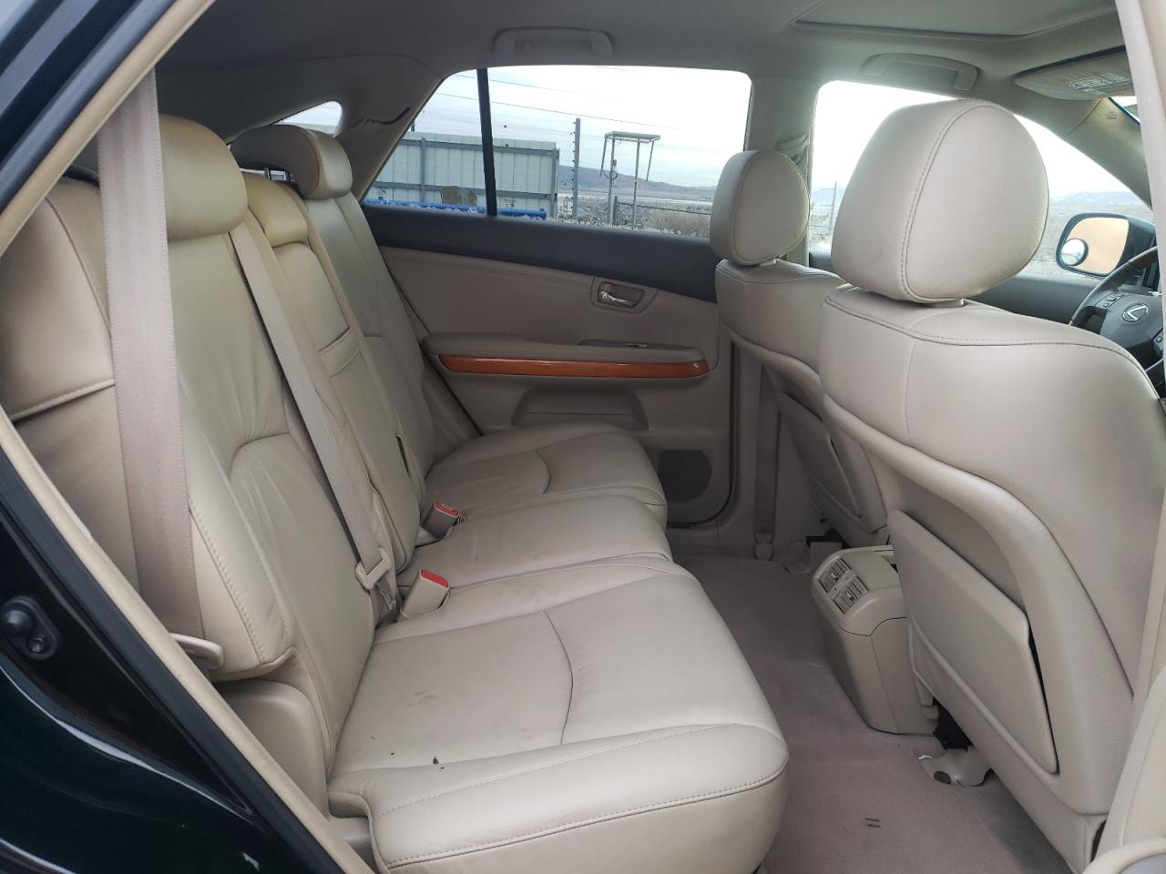 2005 Lexus RX - Image 11