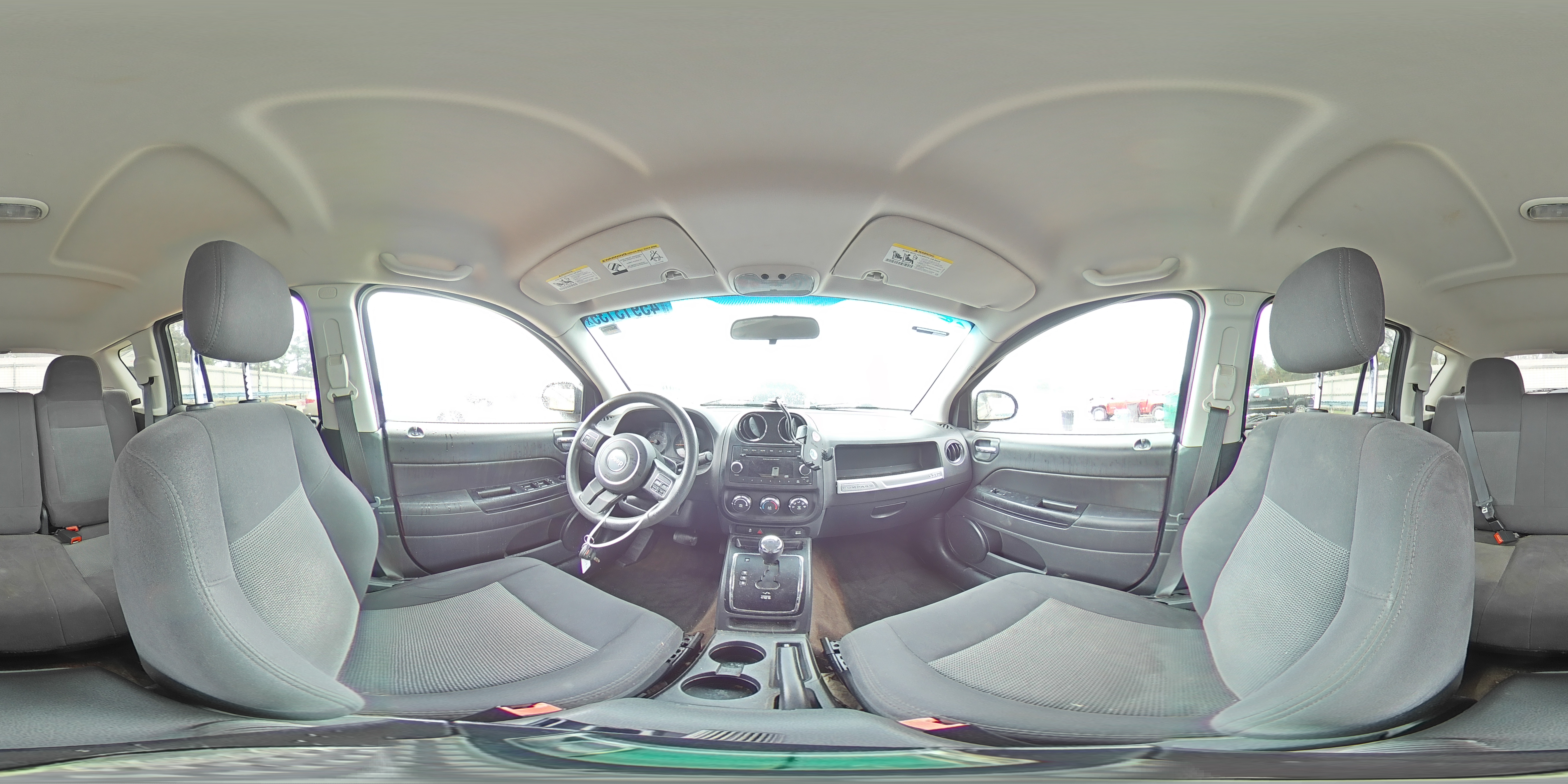 2015 Jeep Compass - Image 15