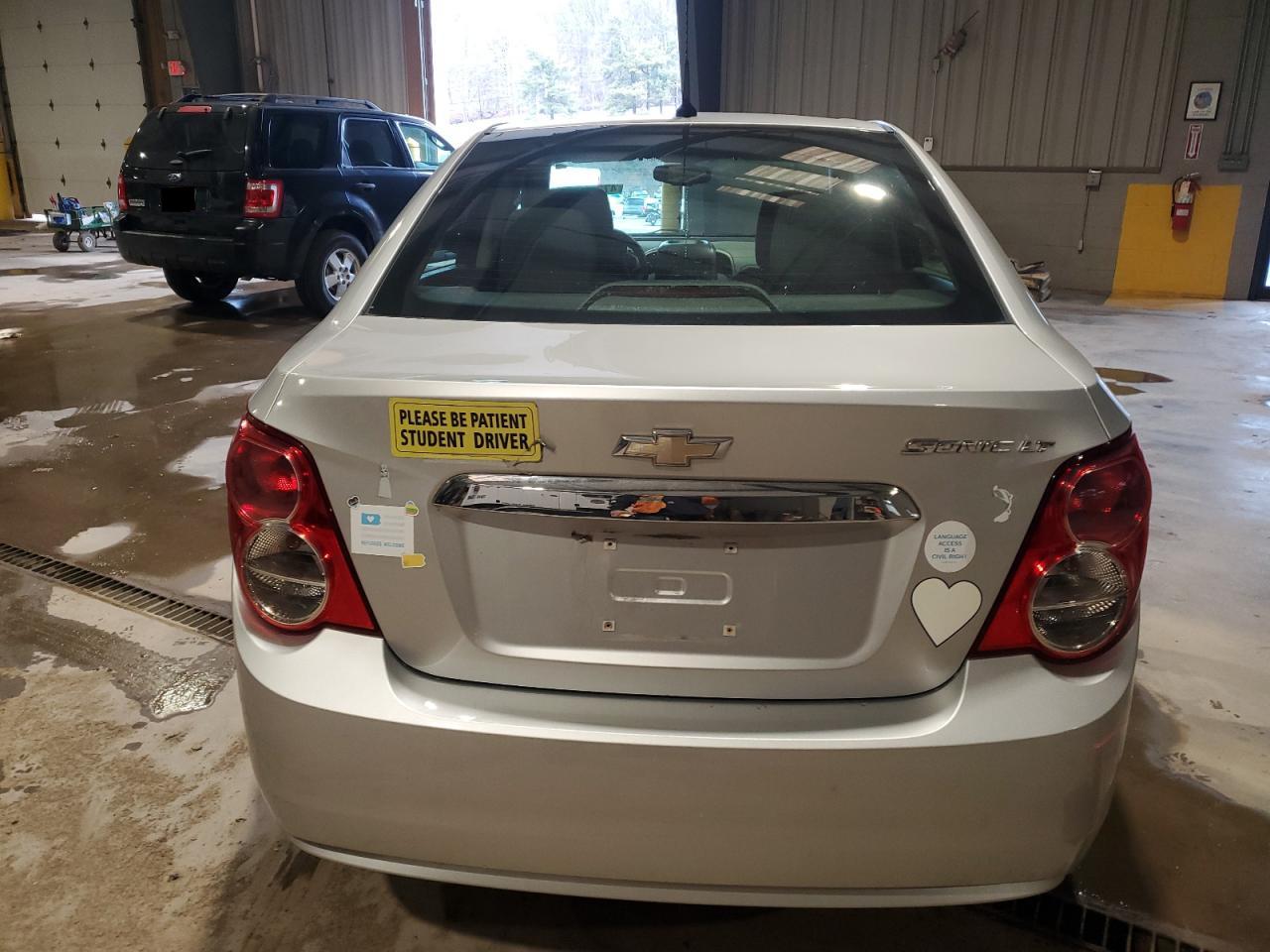2014 Chevrolet Sonic - Image 6