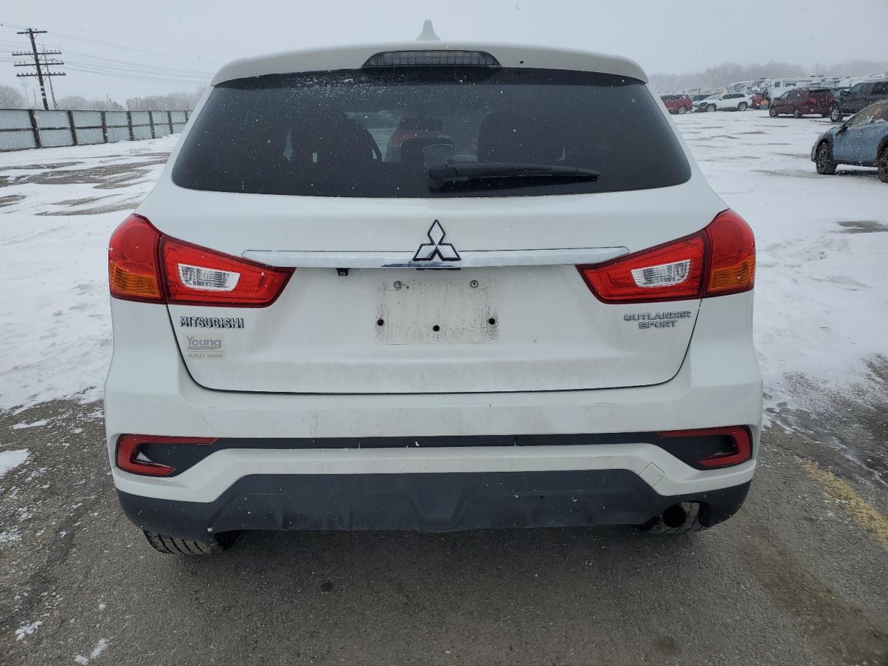 2018 Mitsubishi Outlander - Image 6