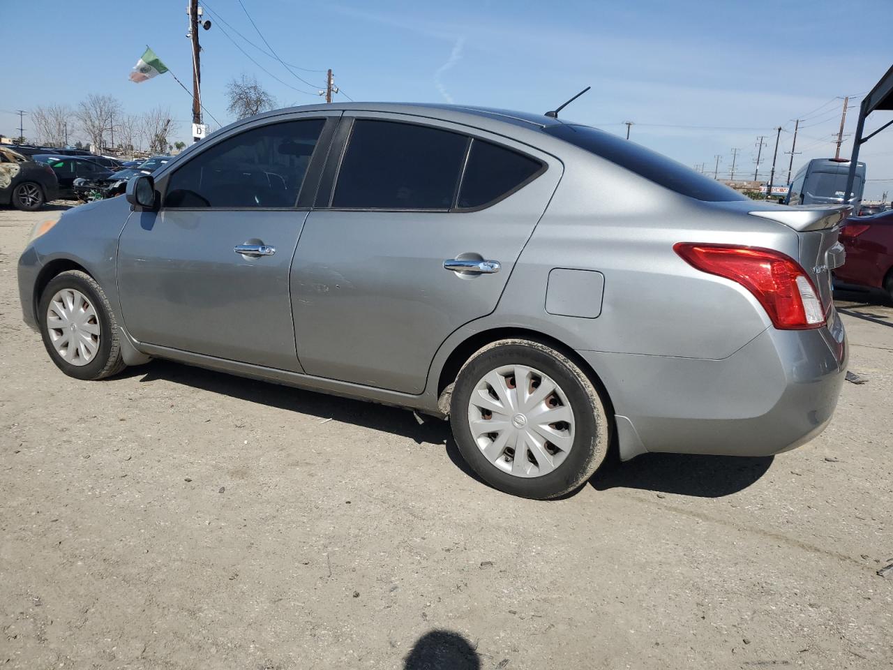 2014 Nissan Versa - Image 2