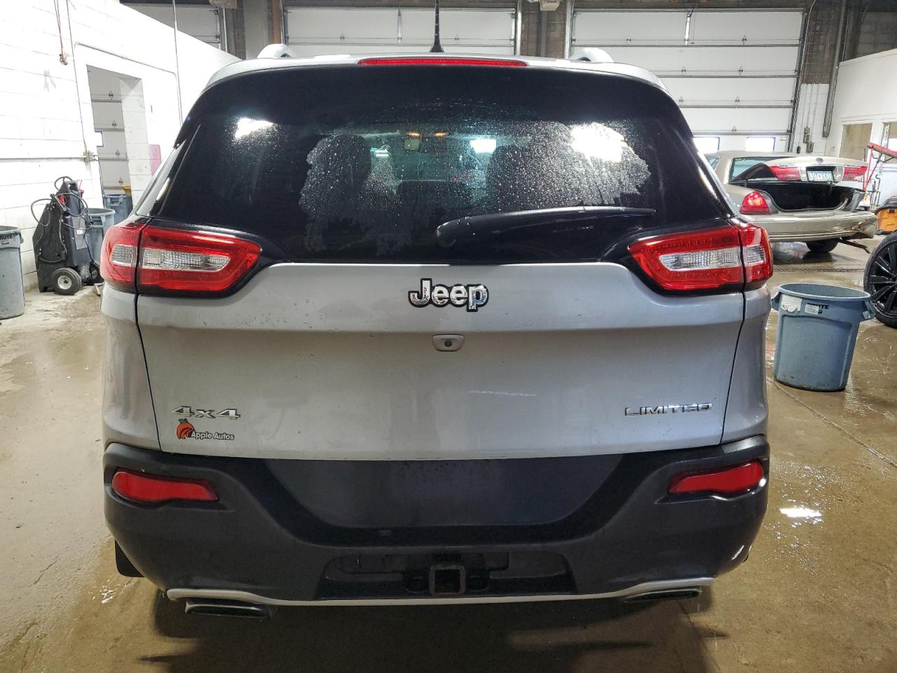 2017 Jeep Grand Cherokee - Image 6