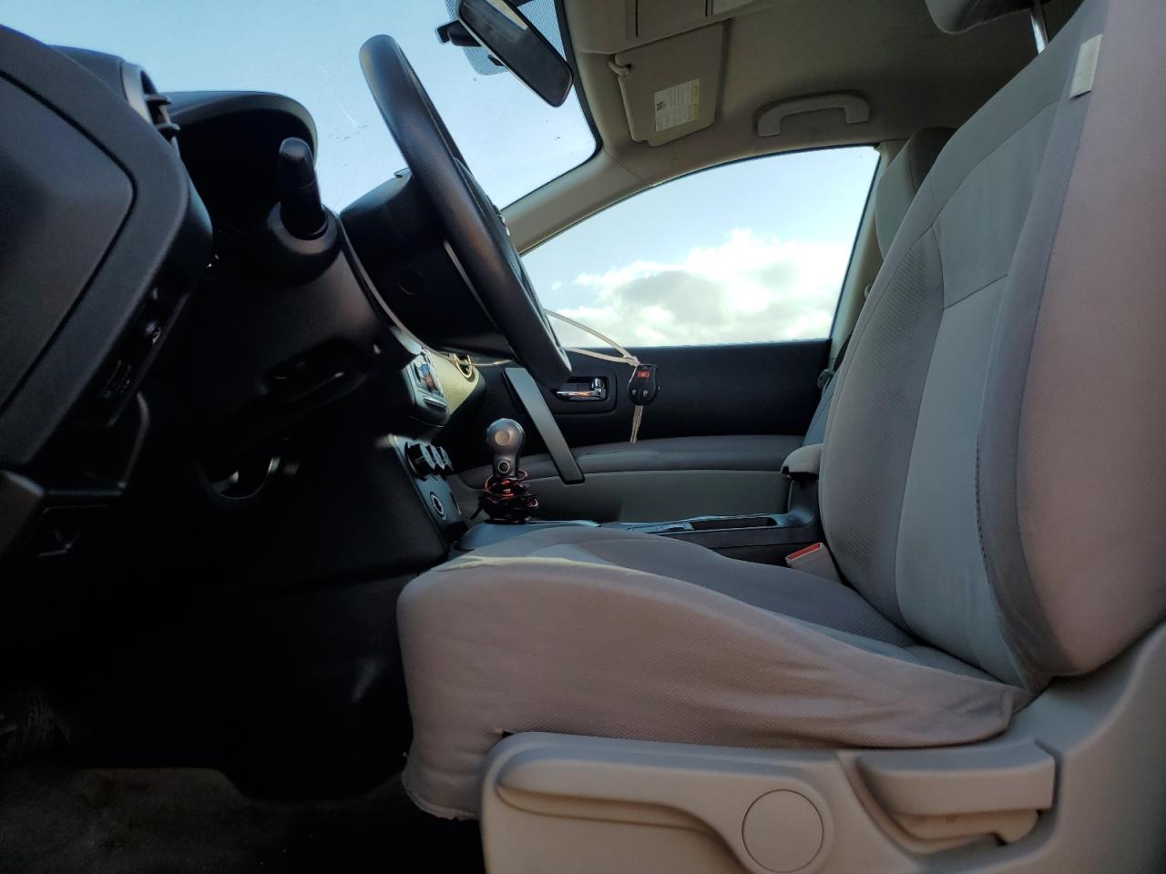 2012 Nissan Rogue - Image 7