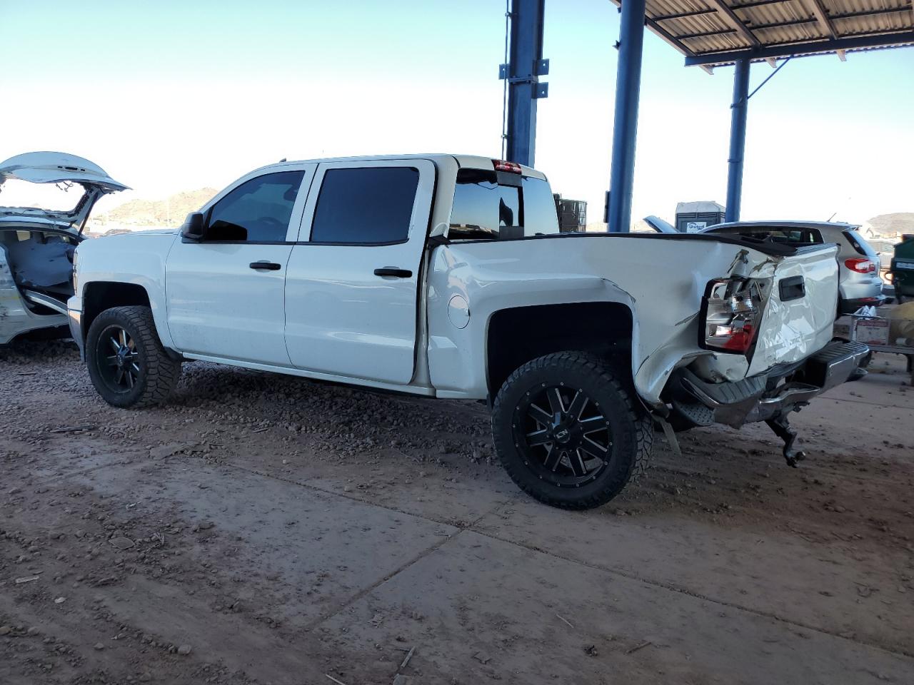 2014 Chevrolet Silverado - Image 2