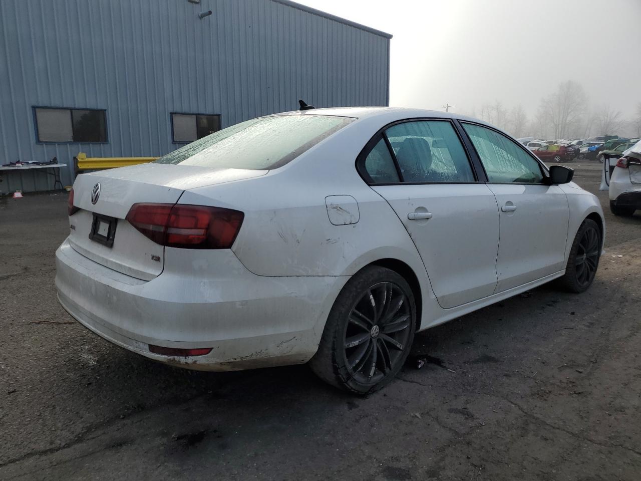2016 Volkswagen Jetta - Image 3