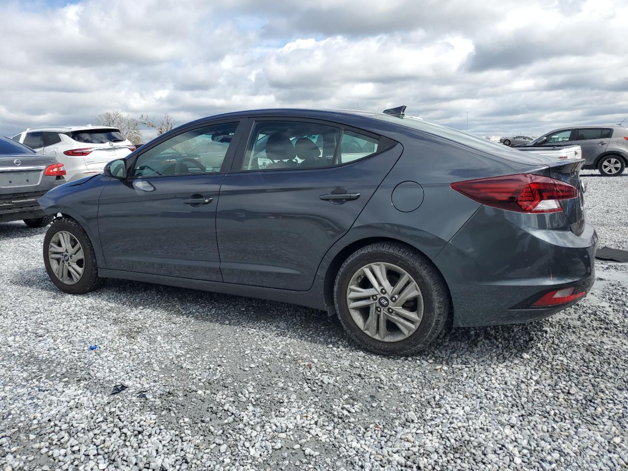 2020 Hyundai Elantra - Image 2