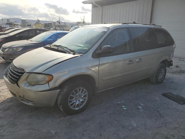 2005 Chrysler Town & Country Lx