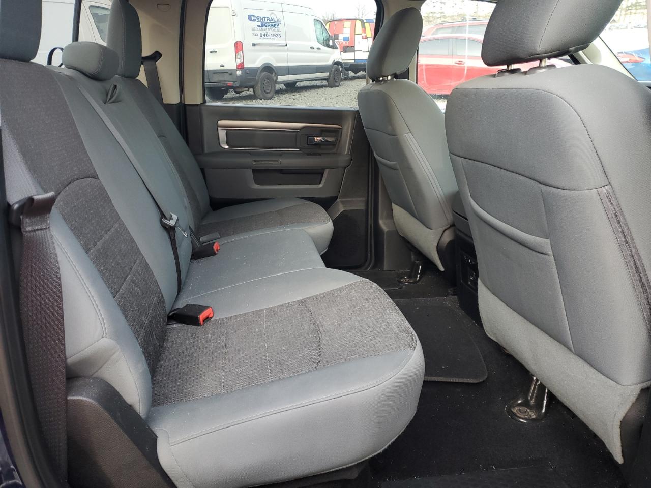 2016 RAM 1500 - Image 10