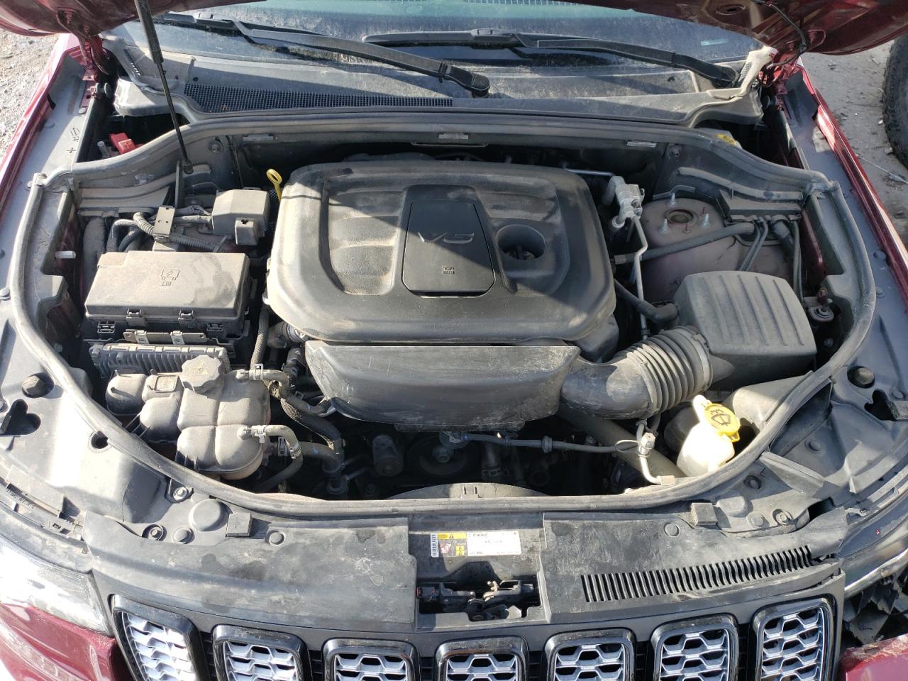 2020 Jeep Grand Cherokee - Image 12