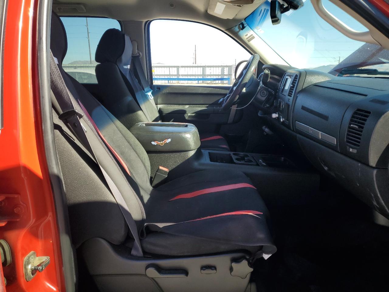 2011 Chevrolet Silverado - Image 7