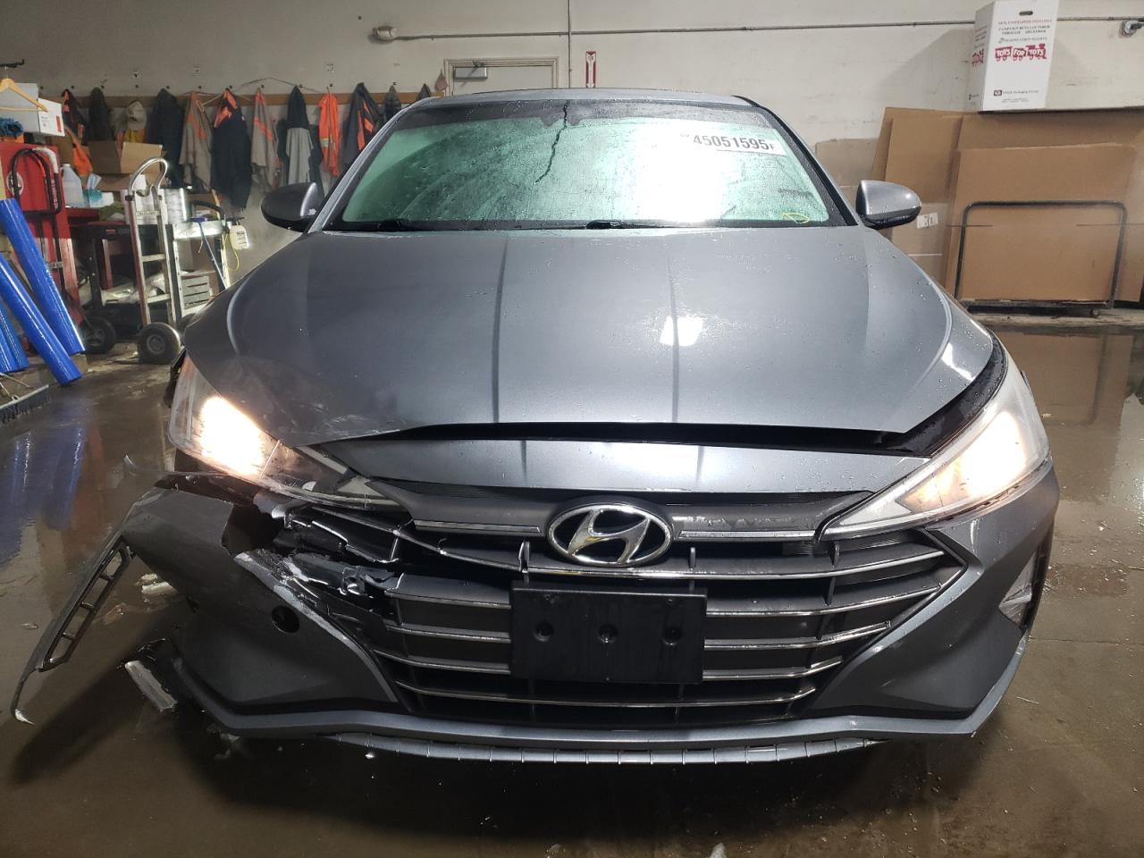 2019 Hyundai Elantra - Image 5