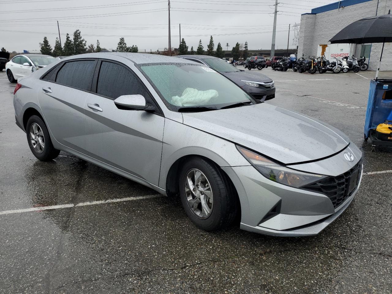 2021 Hyundai Elantra - Image 4