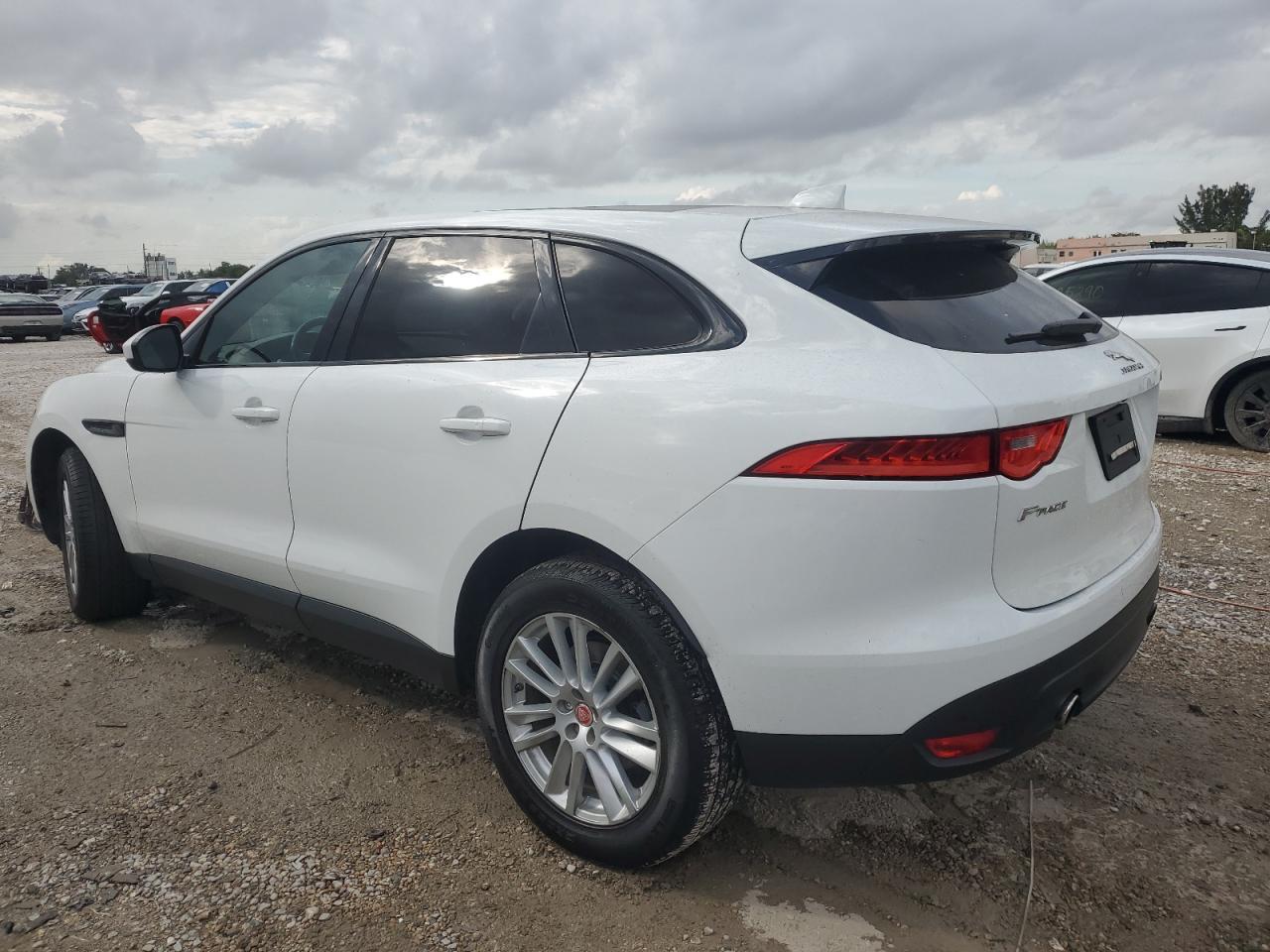 2017 Jaguar F-Pace - Image 2
