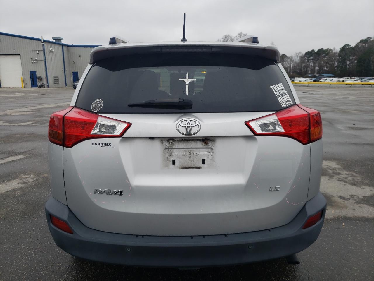 2015 Toyota RAV 4 - Image 6
