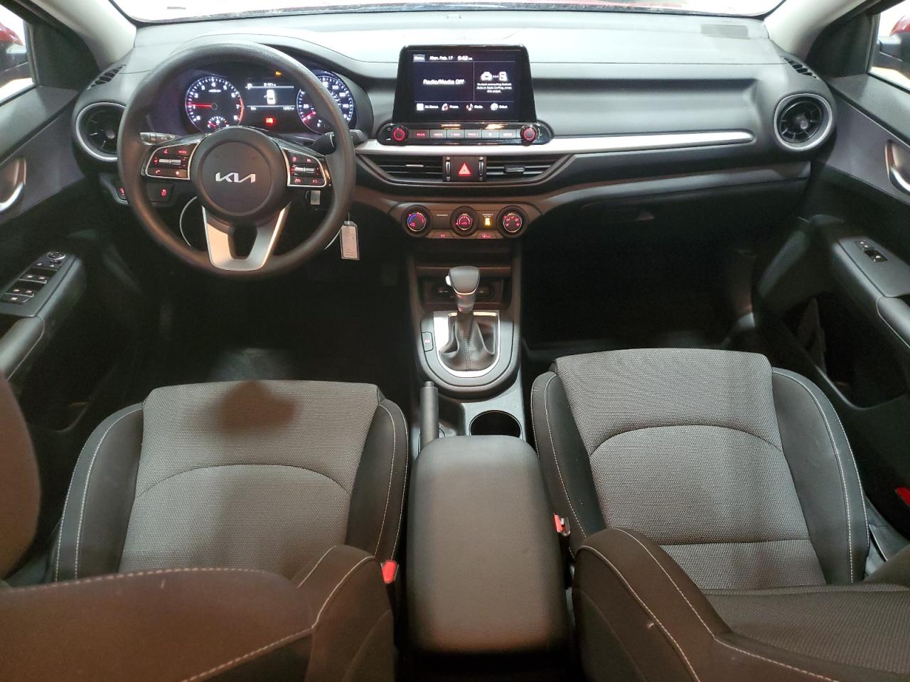 2024 Kia Forte - Image 8