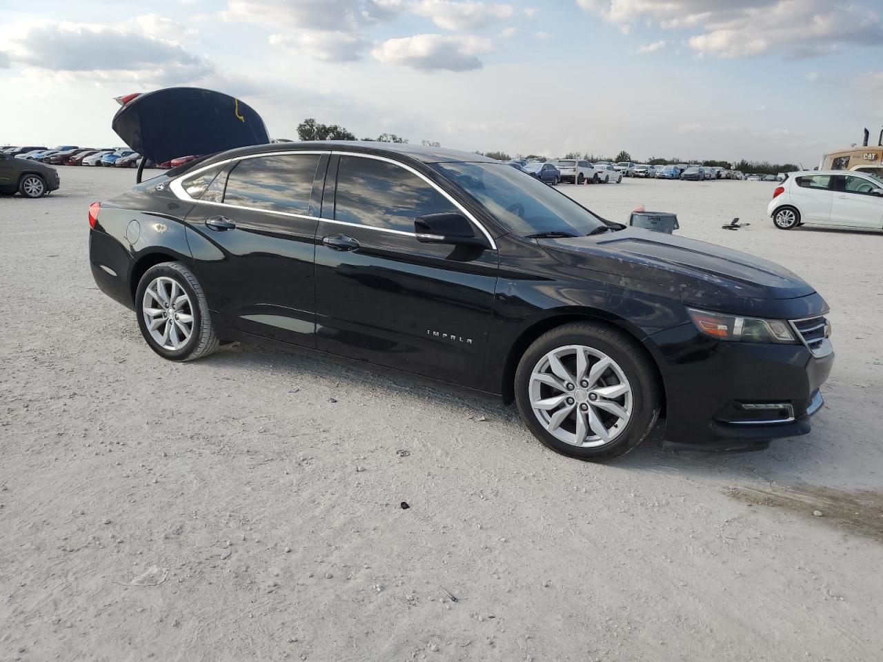 2016 Chevrolet Impala - Image 4
