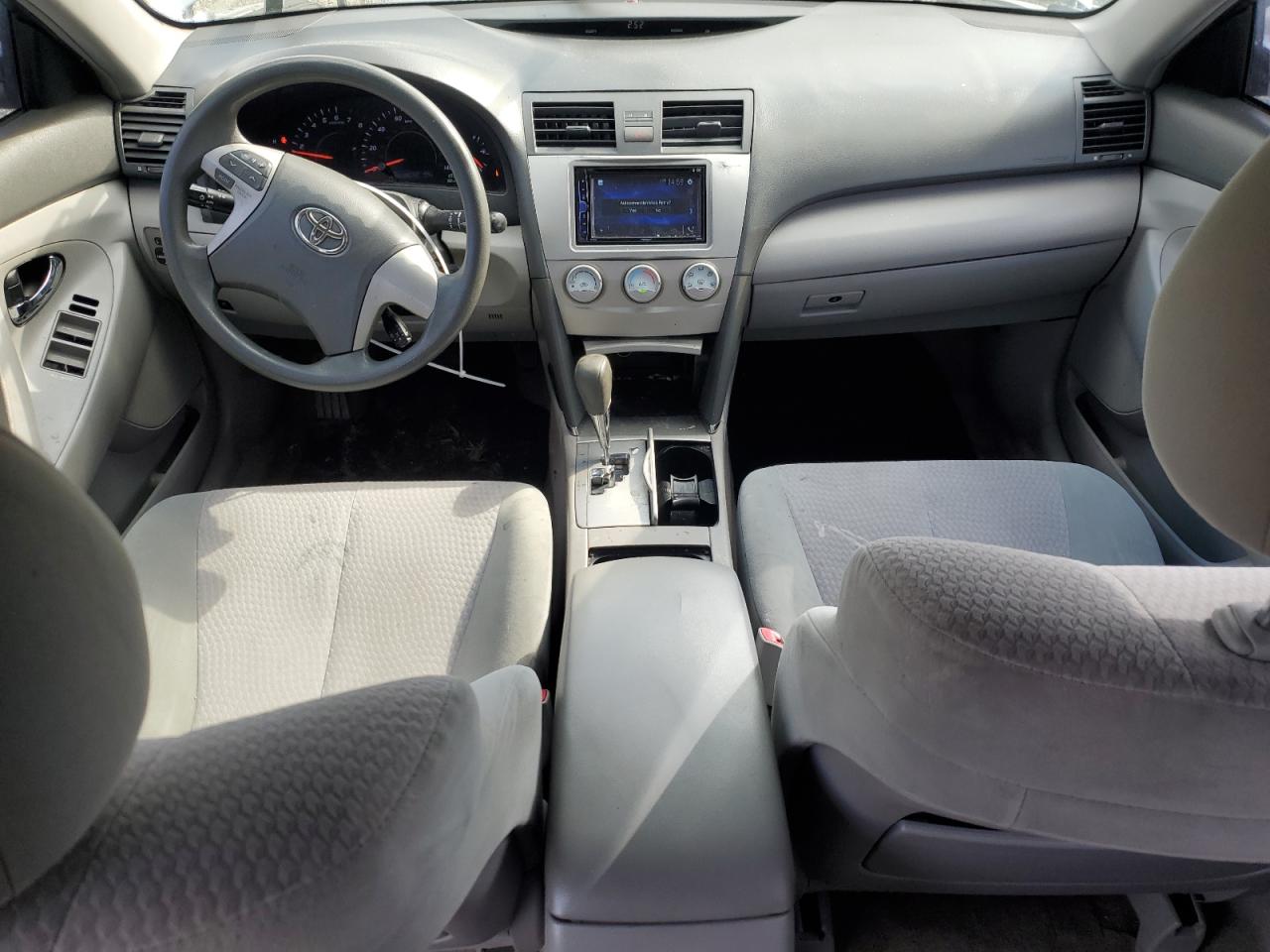 2011 Toyota Camry - Image 8