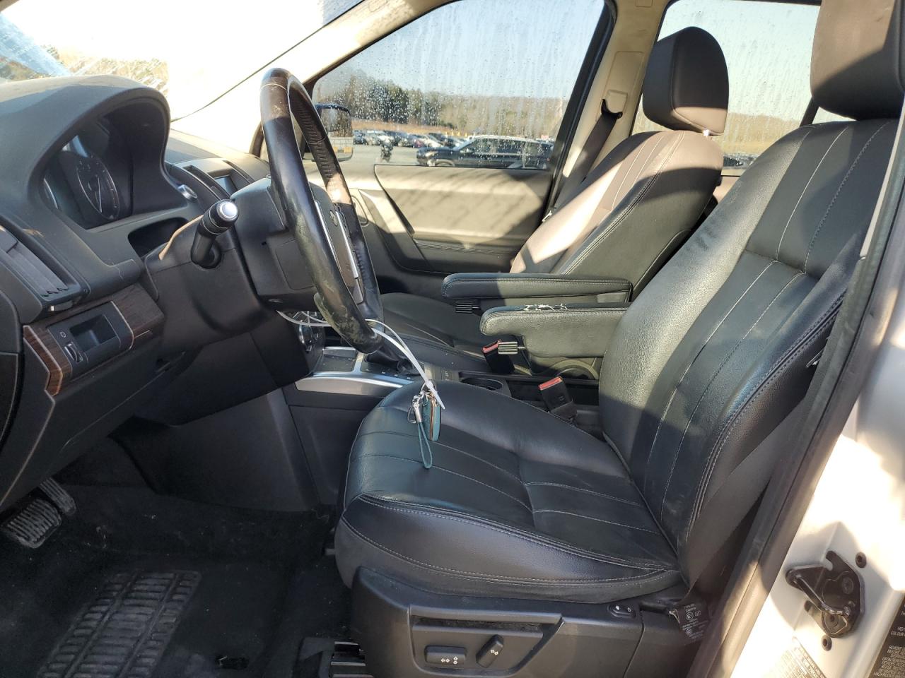 2013 Land Rover LR2 - Image 7