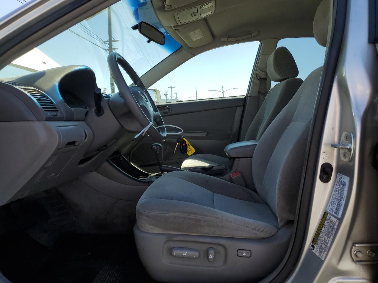 2004 Toyota Camry - Image 7
