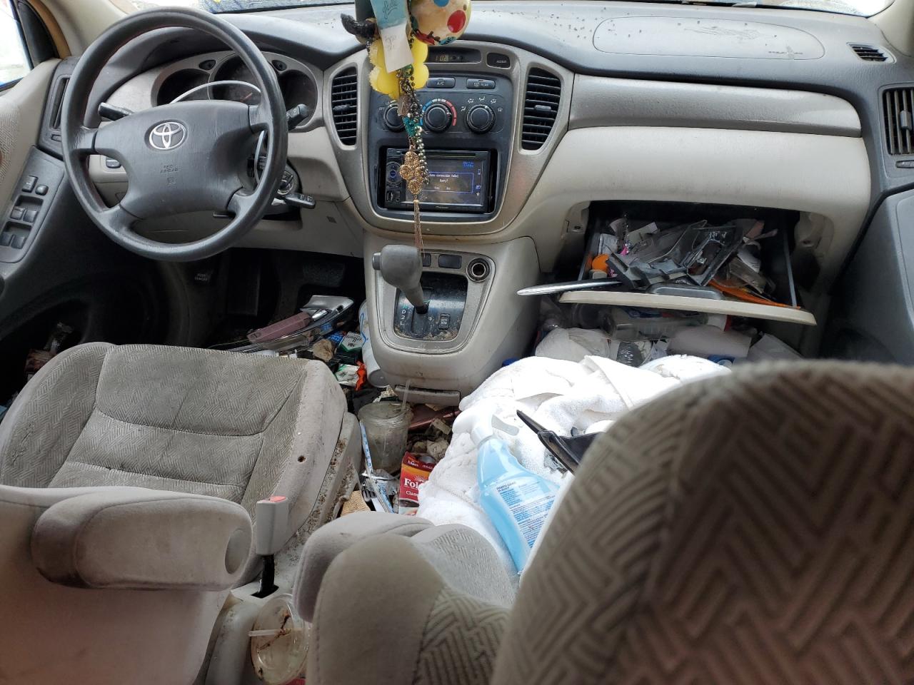 2001 Toyota Highlander - Image 8