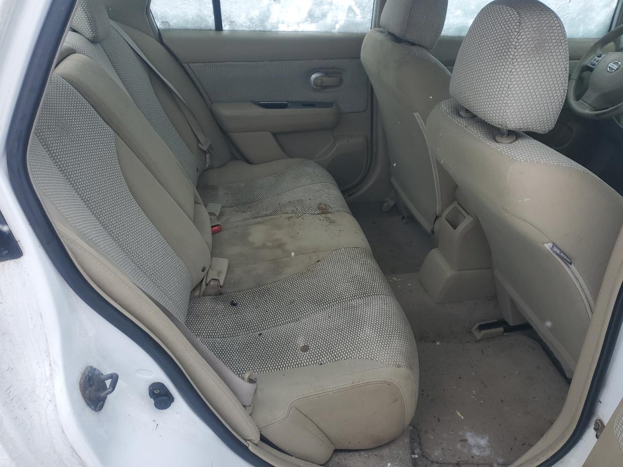 2008 Nissan Versa - Image 10