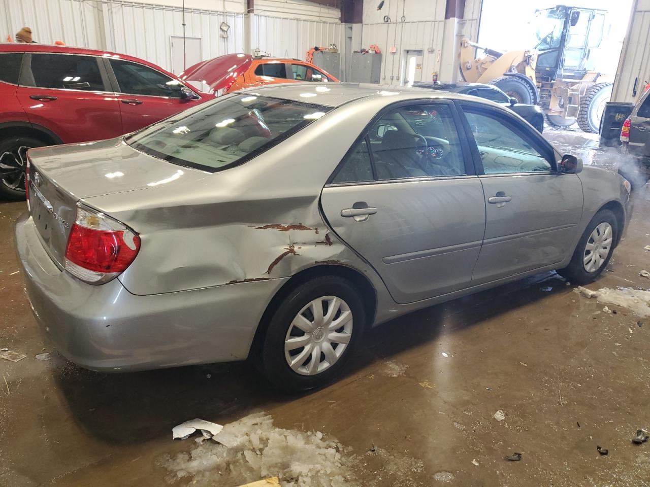 2005 Toyota Camry - Image 3