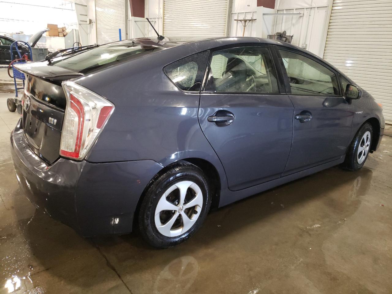 2012 Toyota Prius - Image 3