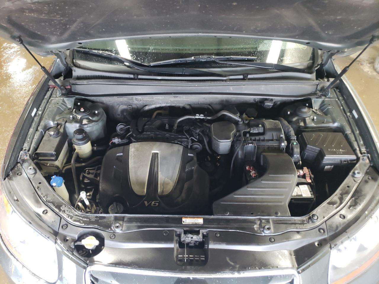 2011 Hyundai Santa Fe - Image 11