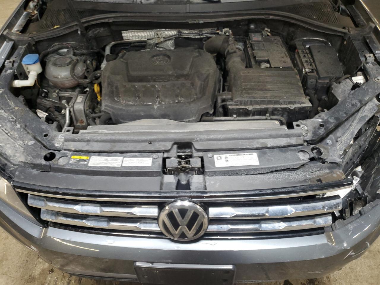2018 Volkswagen Tiguan - Image 12