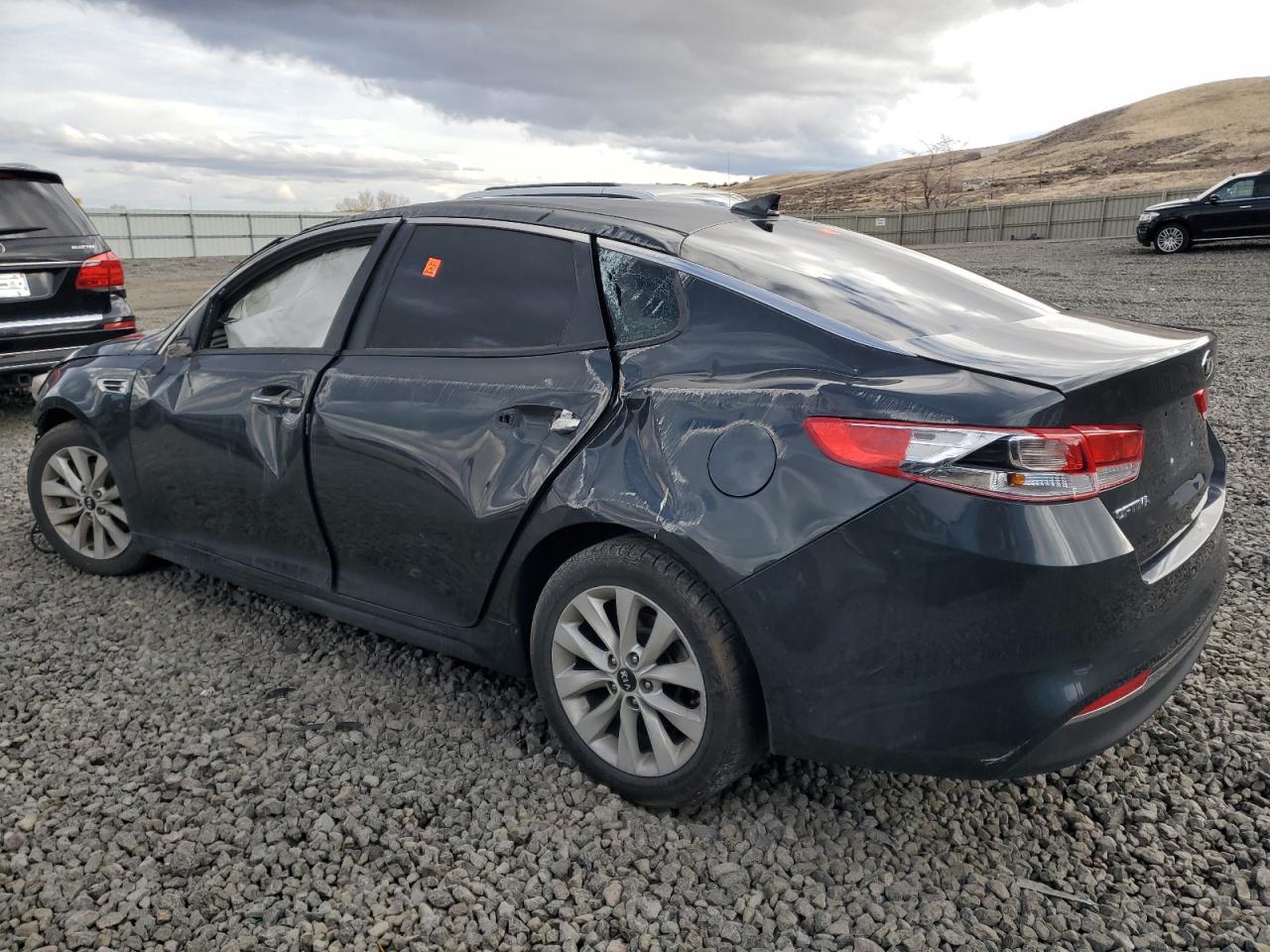 2016 Kia Optima - Image 2