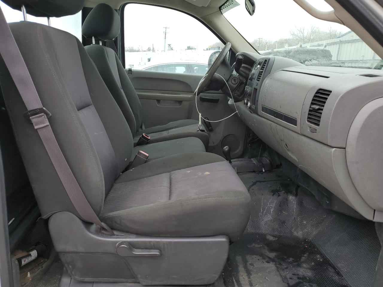 2013 Chevrolet Silverado - Image 7