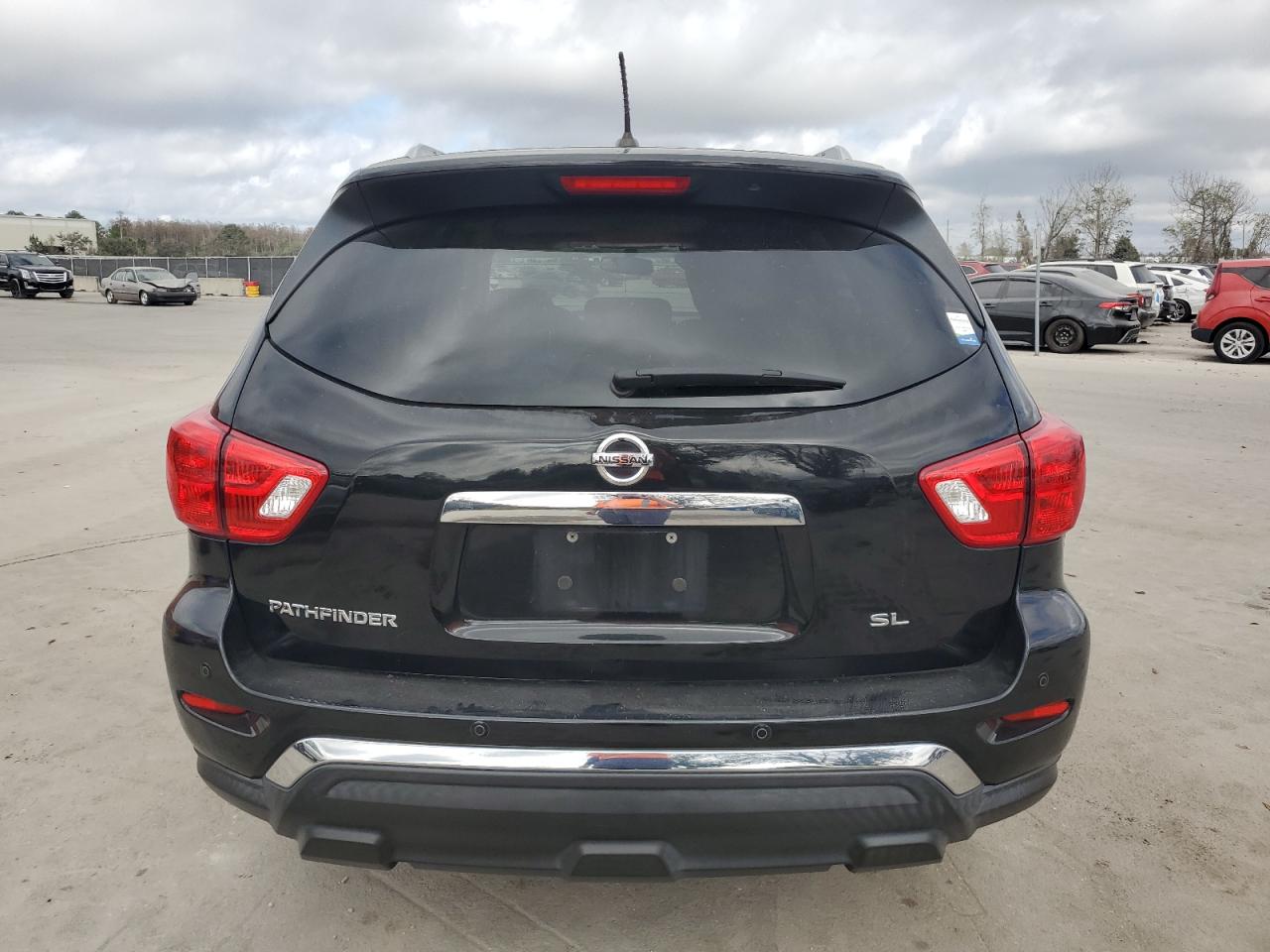 2018 Nissan Pathfinder - Image 6