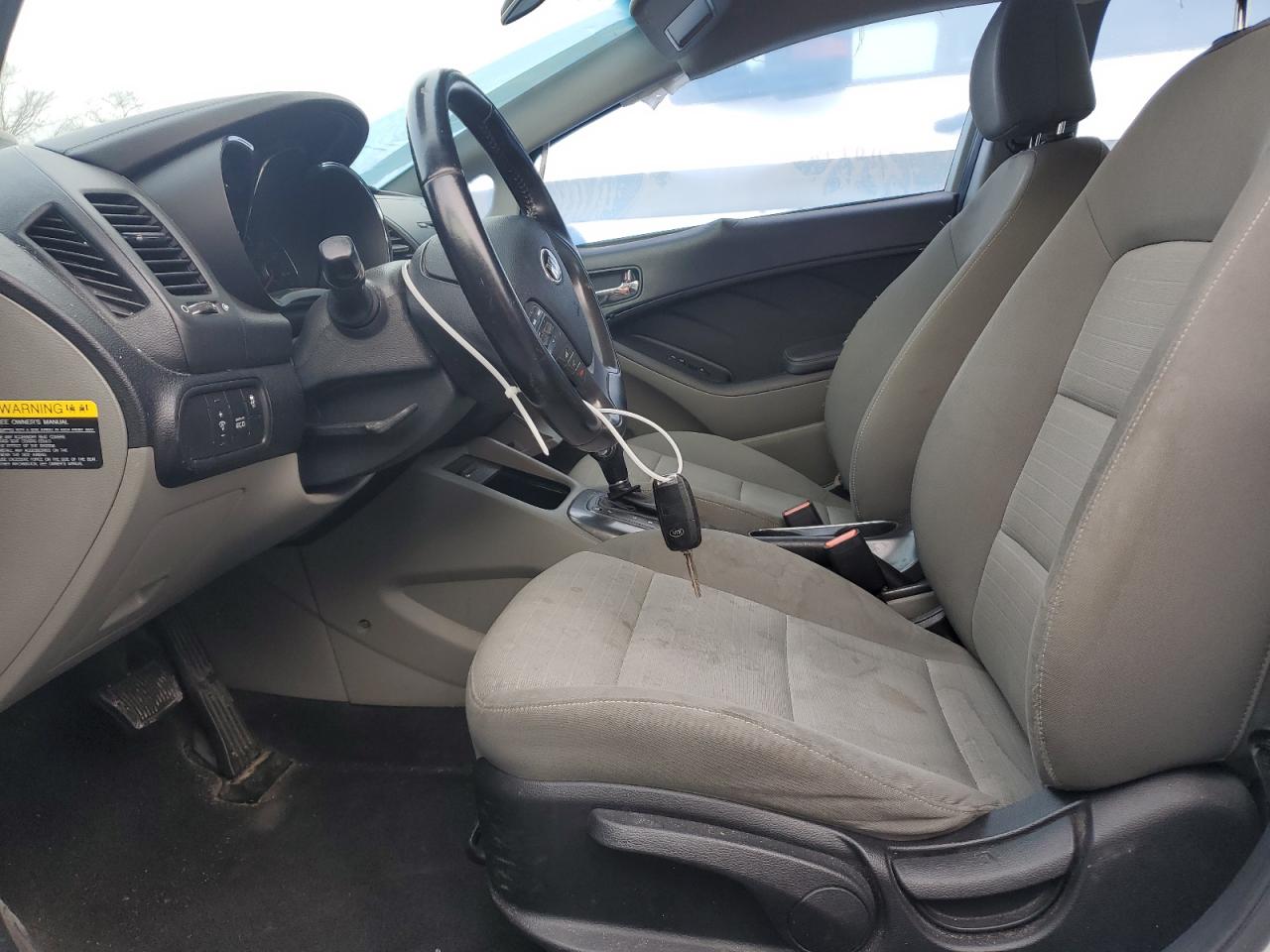 2016 Kia Forte - Image 7