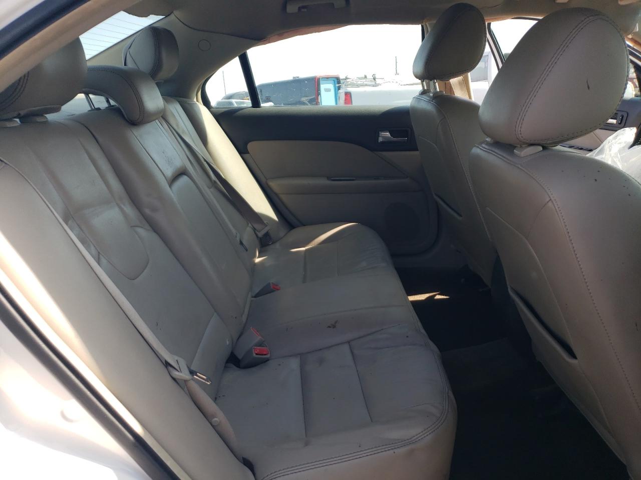 2011 Ford Fusion - Image 11