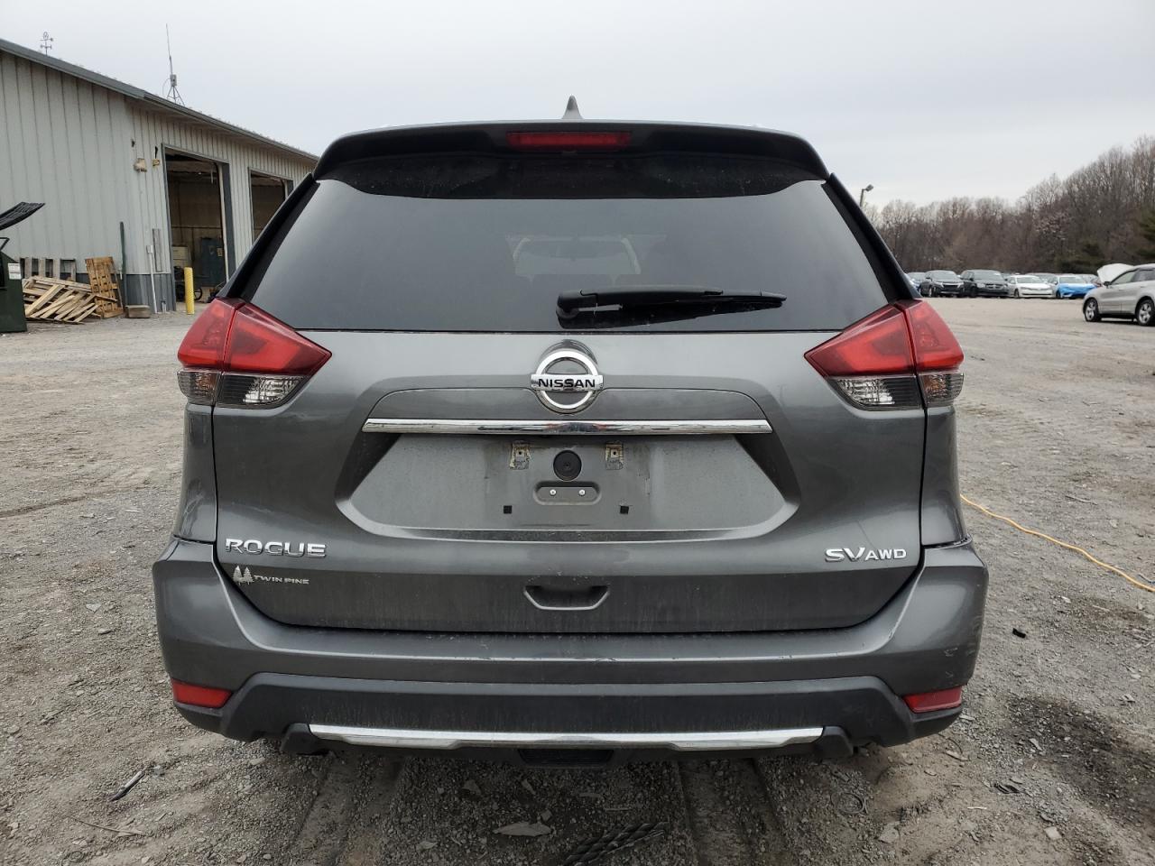 2018 Nissan Rogue - Image 6